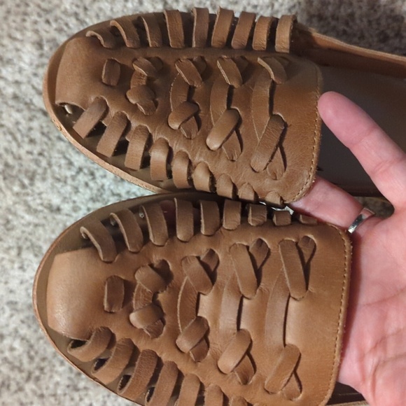 Nisolo Leather Almond Huarache Sandals - Picture 4 of 5